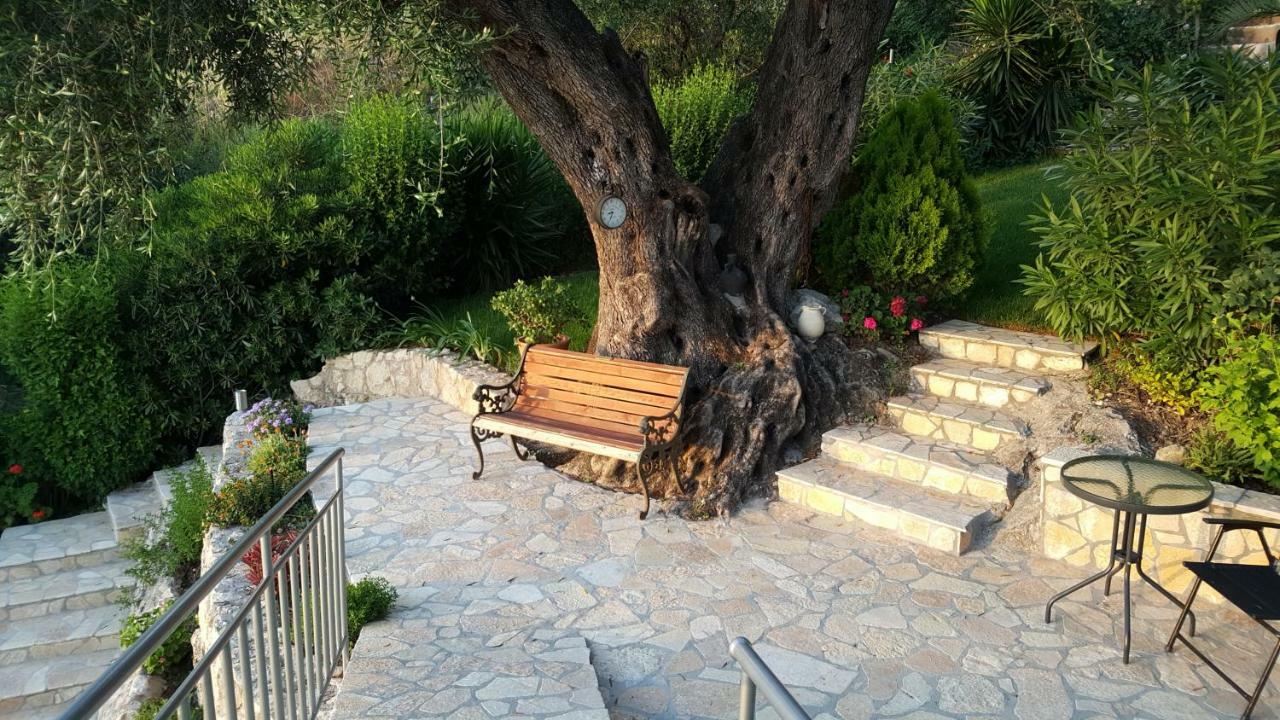Villa Olivia Pentati Bagian luar foto